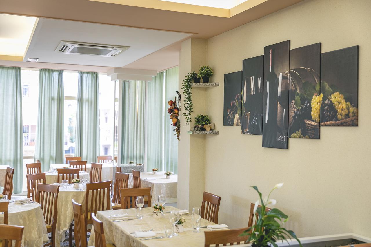 Hotel Del Falco แชร์เวีย ภายนอก รูปภาพ